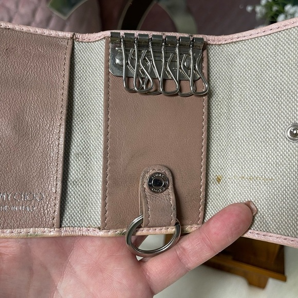 Authentic JIMMY CHOO SET! NELLIE STAR KEY CASE & FILIPA STAR LONG ZIP WALLET - Picture 6 of 14